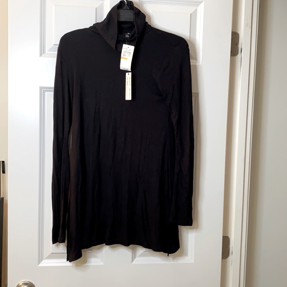 Women’s Black long sleeve turtle neck tunic